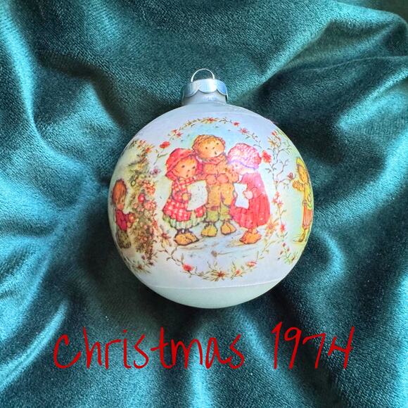 Vintage 1974 Hallmark Betsy Clark Glass Christmas Ornament - Picture 1 of 11